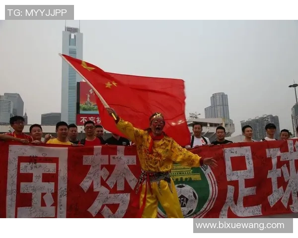 足球明星与他们的国旗：展现激情与荣耀的视觉盛宴