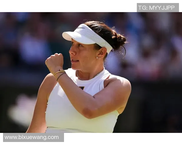 足球明星亲临温网赛场感受网球魅力与激情对决的精彩瞬间