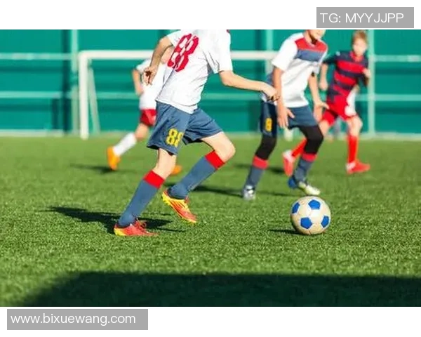 足球明星全身图片展示球场风采尽显魅力与激情