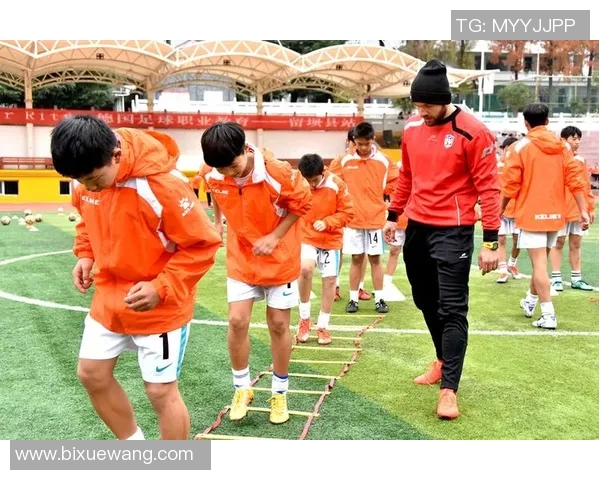 足球明星停球大师揭秘技巧与训练方法助你提升球技