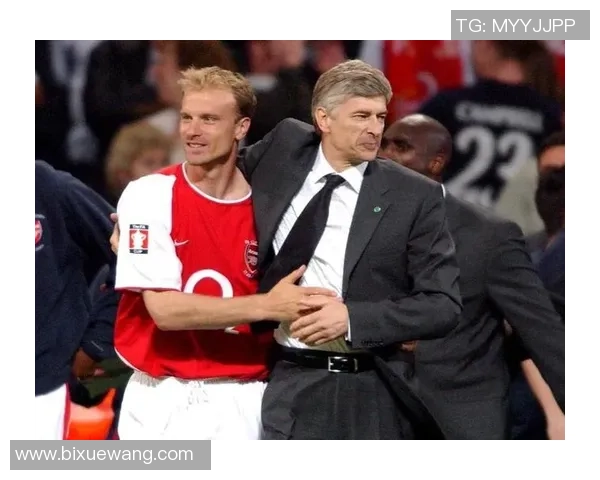 足球明星华丽转身进军模特界展现多才多艺新风采