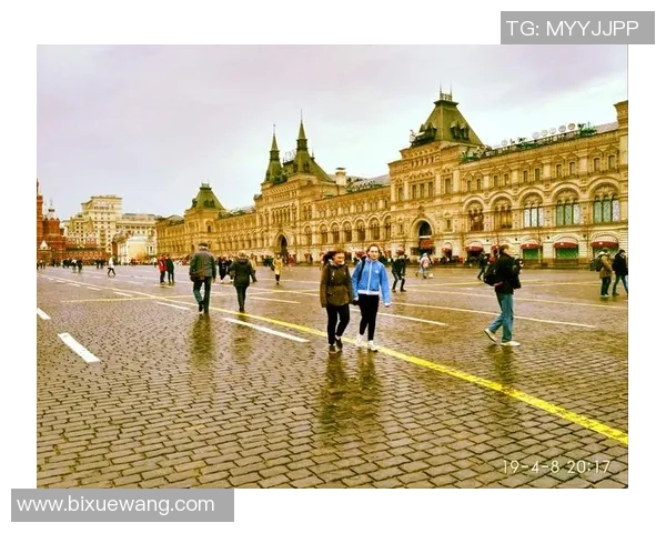 足球明星带你飞翔快乐童年在绿茵场上尽情欢唱