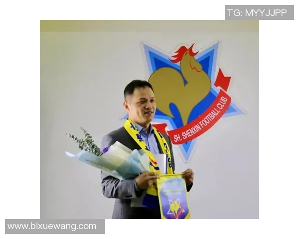 足球明星朱炯的传奇故事与他在绿茵场上的辉煌成就