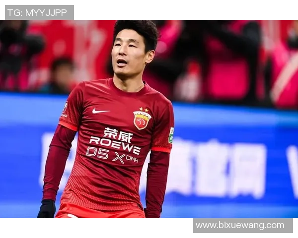 足球明星武磊亲笔签名珍藏品揭晓引发球迷热烈追捧