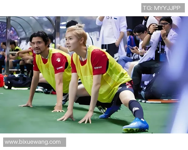 足球明星热议鹿晗的球技与魅力赞其在场外的影响力与个人风格