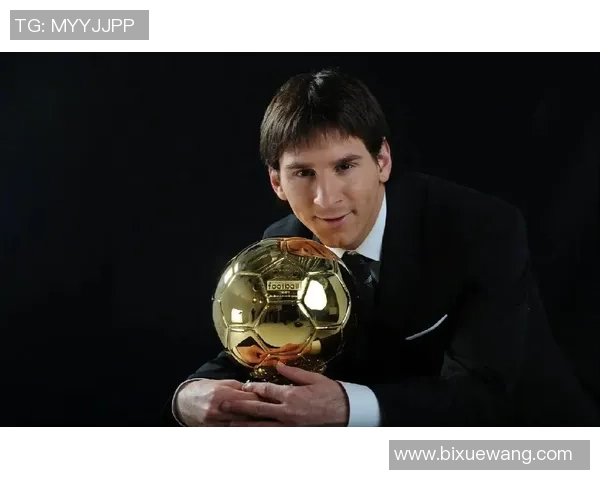 足球明星的休闲西装时尚解析与搭配技巧分享