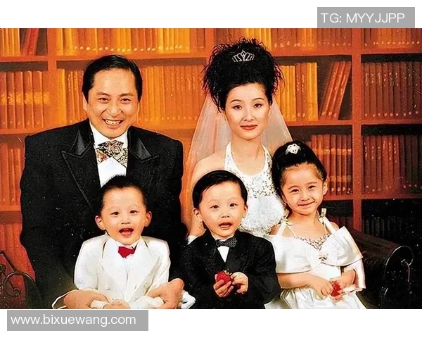 足球明星的儿子因父亲的辉煌与压力而泪流满面的成长故事