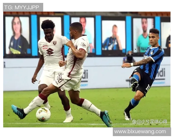 足球明星的脚长对比赛表现的影响及其背后的科学揭秘