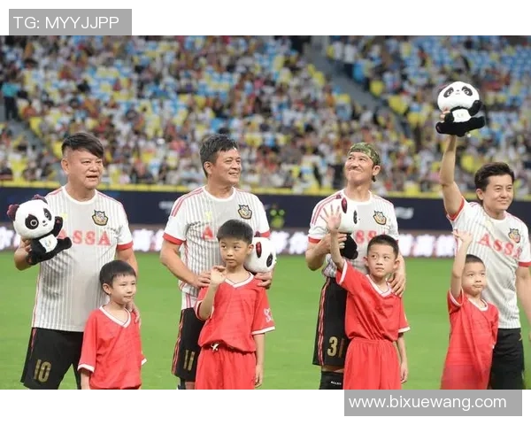 足球明星穿什么裤子时尚搭配解析与潮流趋势分享