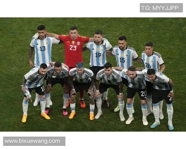 足球明星的魅力与观赏性分析探讨球迷热爱的背后原因